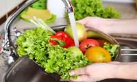 روش های خانگی سالم سازی میوه ها و سبزیجات تازه